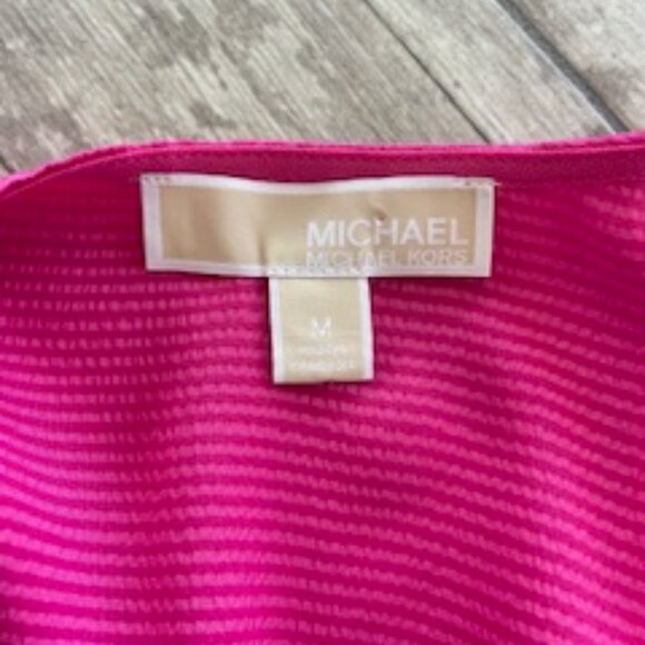 Stunning Hot Pink off the shoulder top with chain straps - Picture 5 of 6